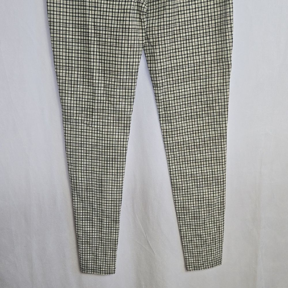 Zara Dark Green and Cream Checkered/Plaid Cropped Pants - Picture 11 of 15